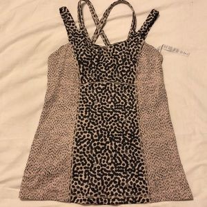 Lululemon athletic top